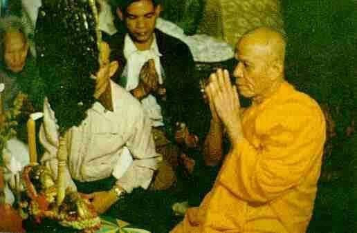 "รู้ด้วยธรรมกาย"